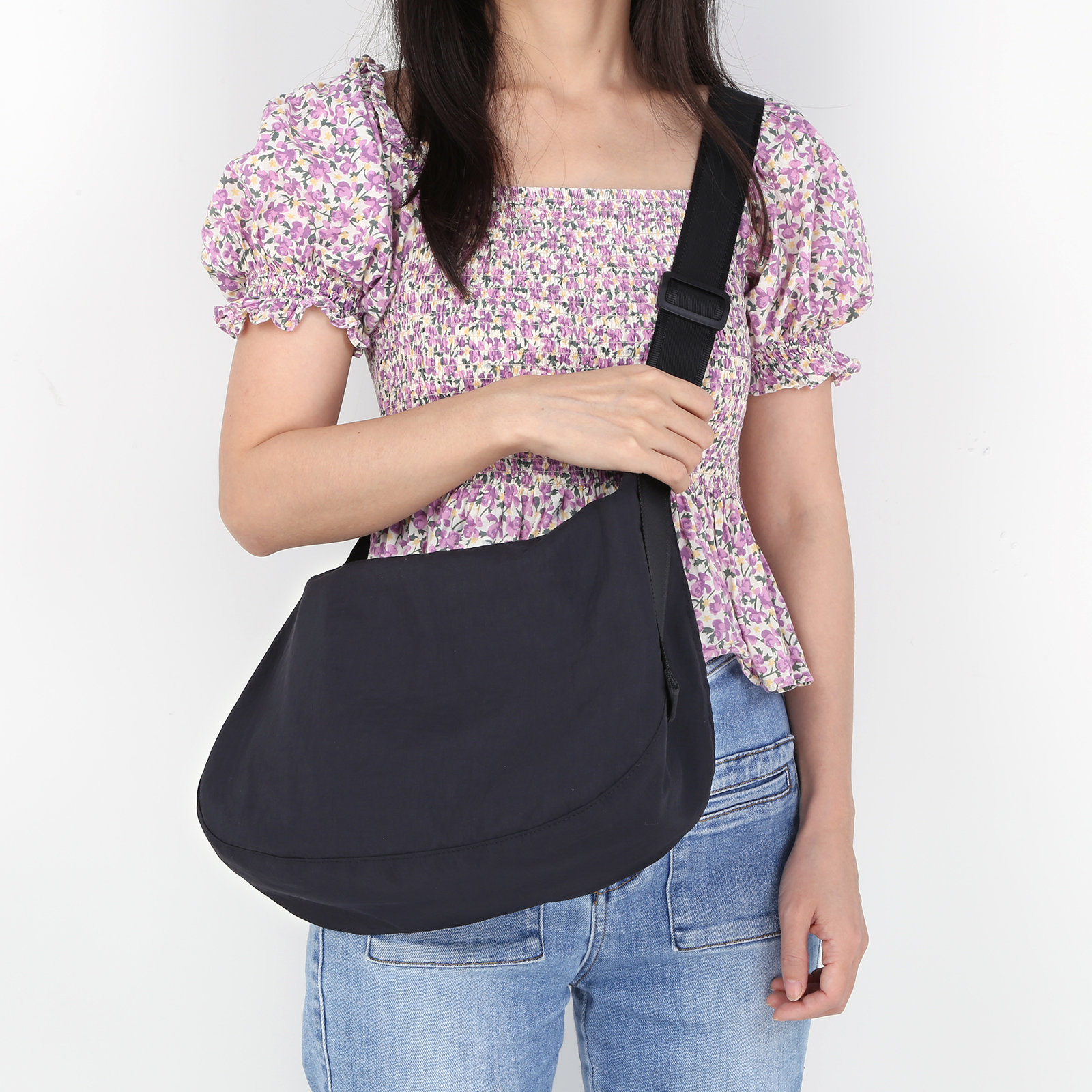 Women Nylon Shoulder Bag Zippe - Half Moon Crescent 评论和价格