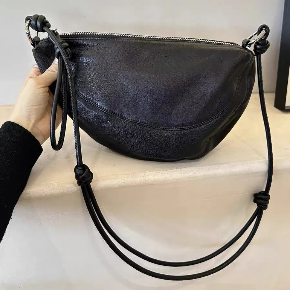 High End Casual Versatile One  - Half Moon Crescent 评论和价格