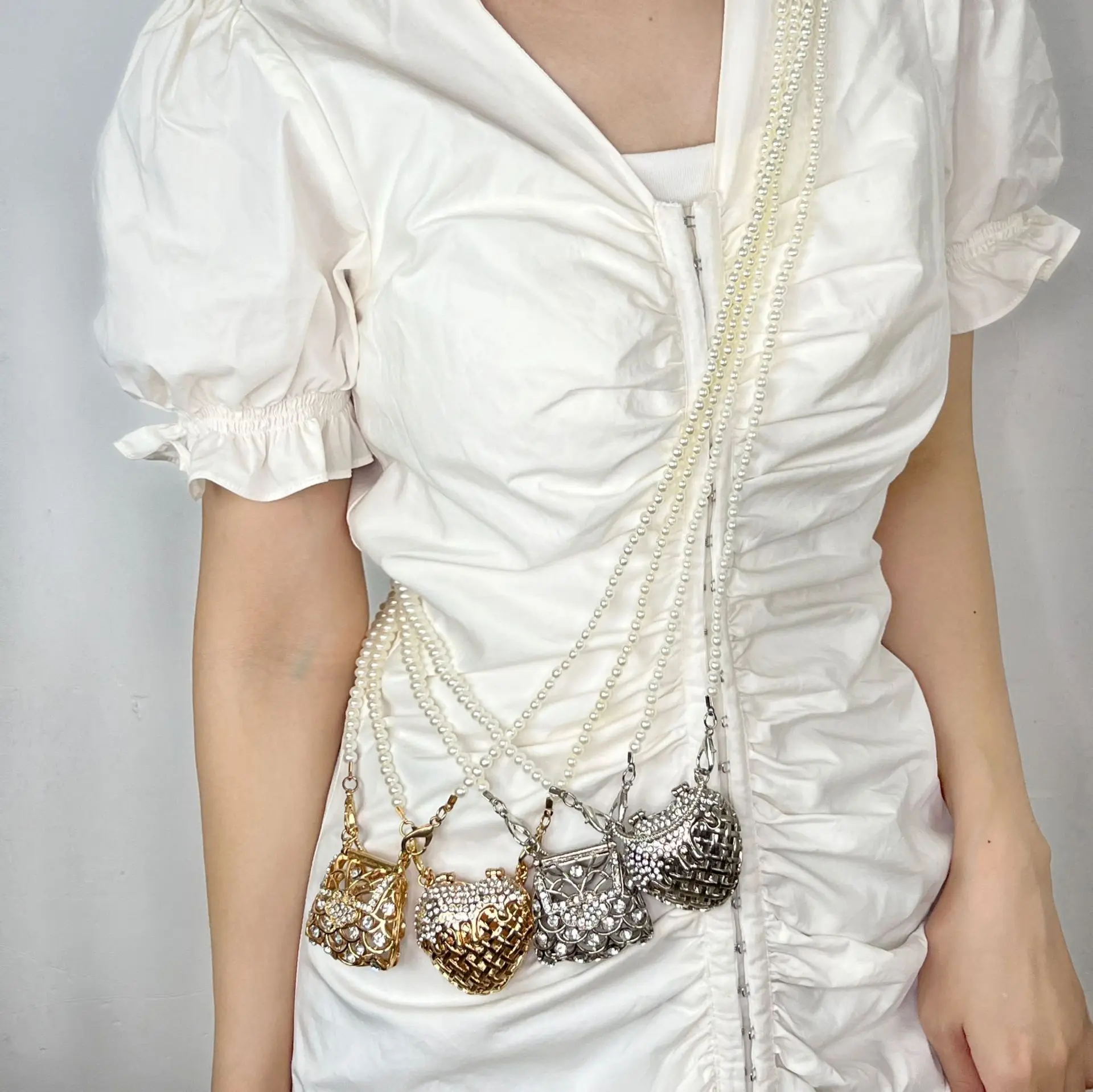 Designer Hollowed Out Heart- H - Women Bags Mini 评论和价格