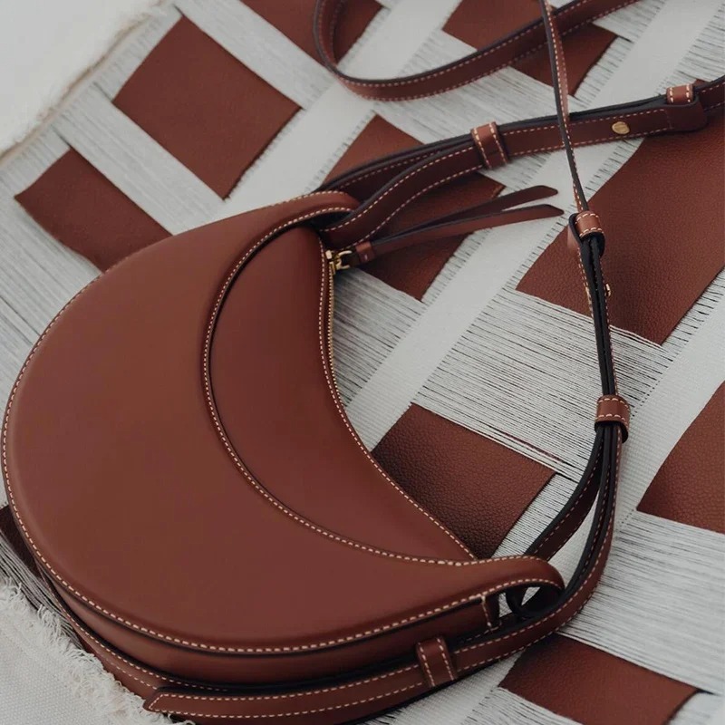 French Fashion Genuine Leather - Half Moon Crescent 评论和价格
