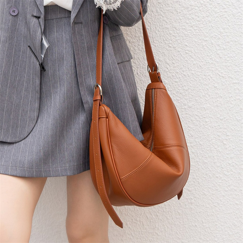 BURMINSA Luxury Genuine Leathe - Half Moon Crescent 评论和价格